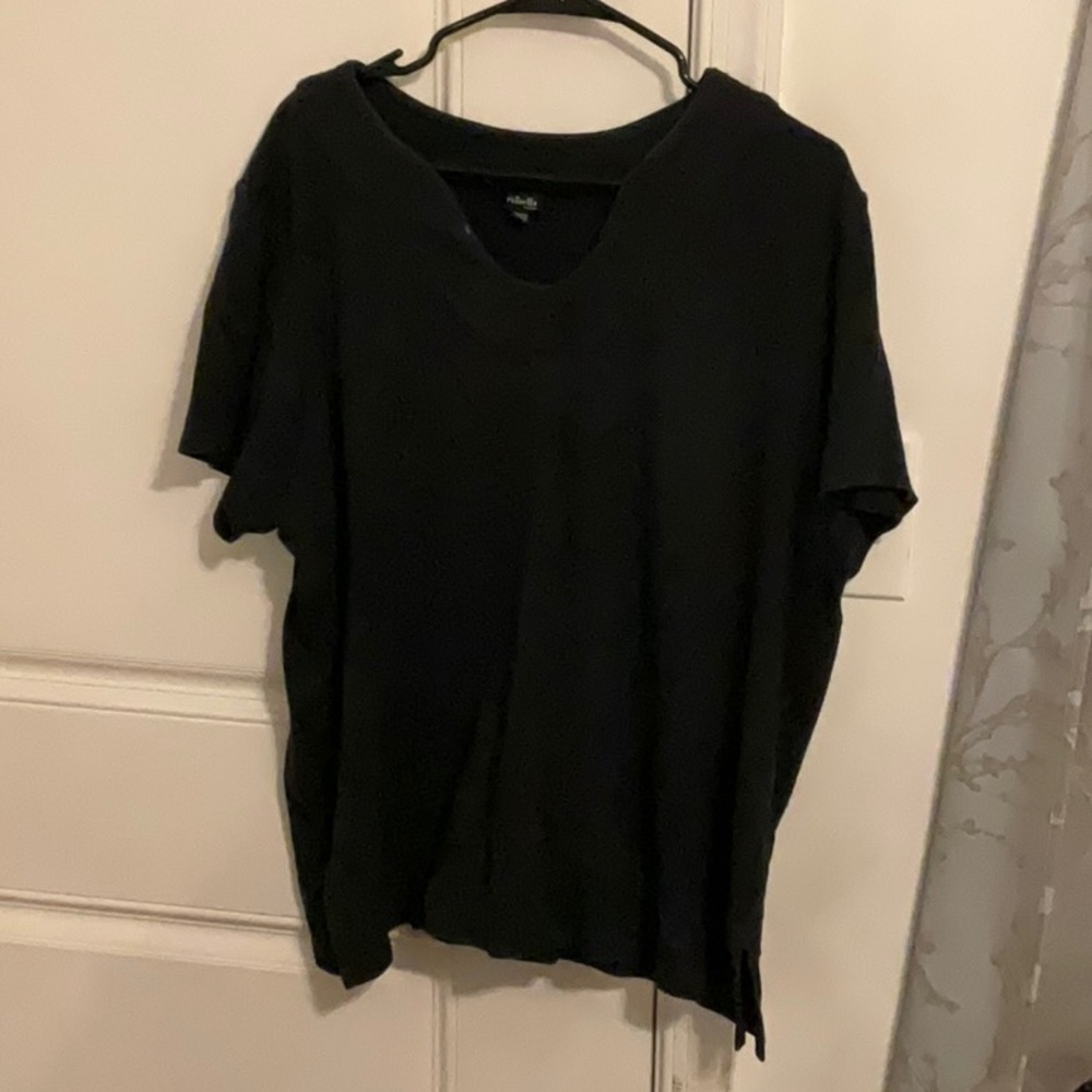Black shirt